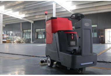 Meet our latest ride-on scrubber with a more compact design